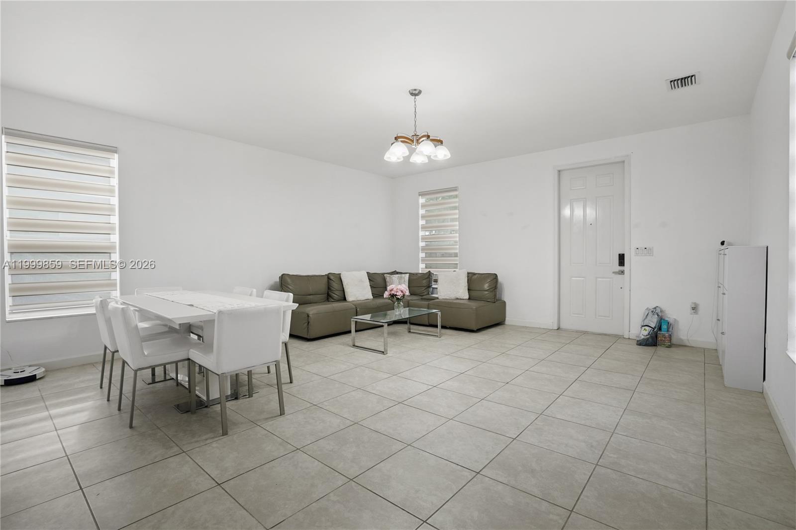 KENDALL COMMONS RESIDENTI - Residential