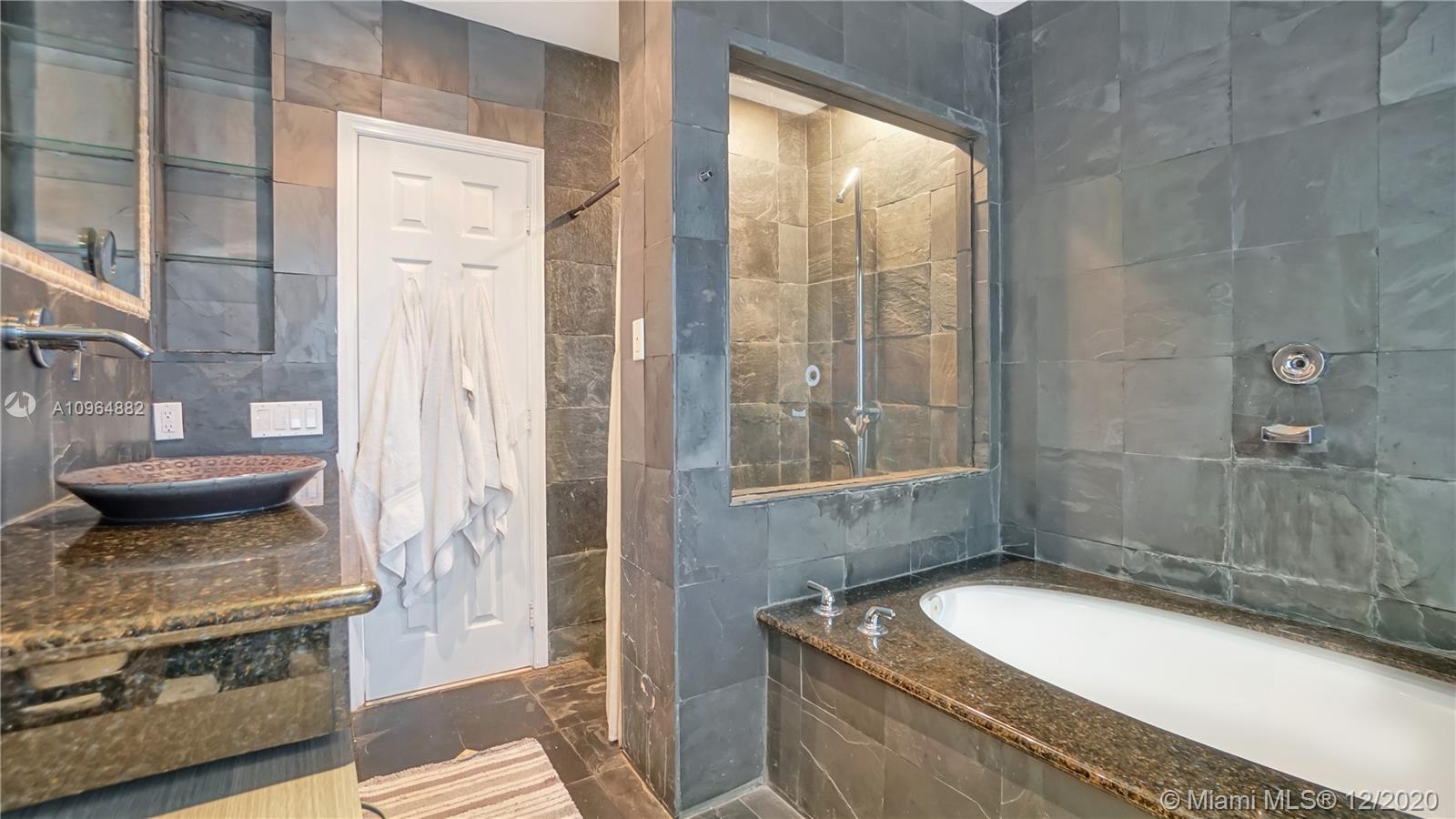 FLAMINGO PARK SEC D - Residential