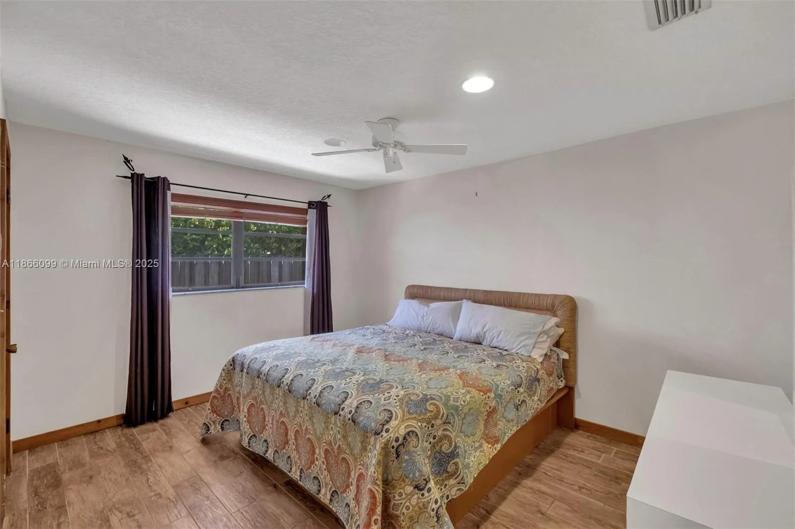 Hollywood, Florida 33021, United States, 5 Bedrooms Bedrooms, ,3 BathroomsBathrooms,Residential,Active,199080