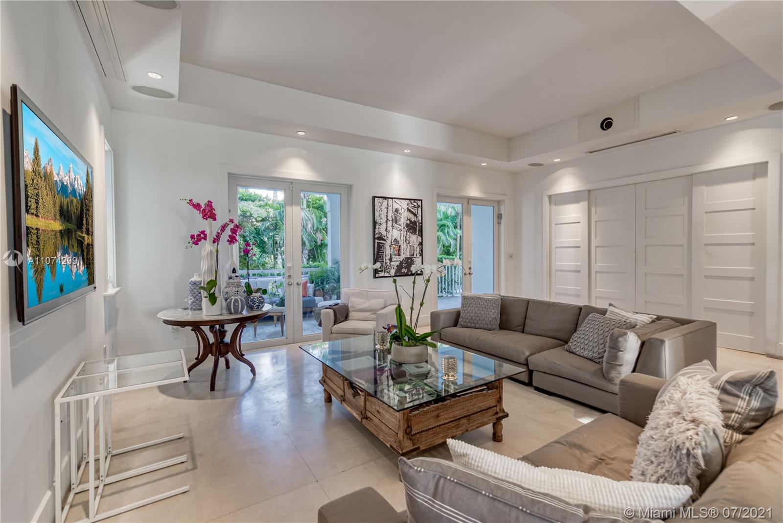 TROPICAL ISLE HOMES SUB 4 - Residential