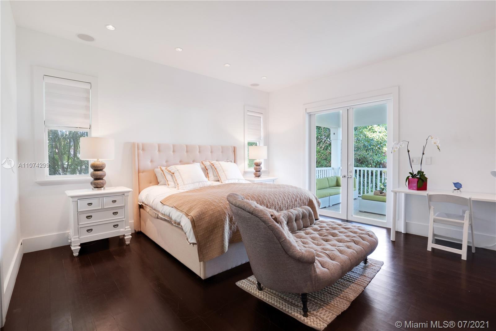 TROPICAL ISLE HOMES SUB 4 - Residential