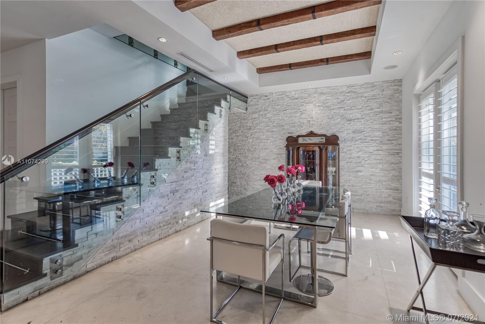 TROPICAL ISLE HOMES SUB 4 - Residential