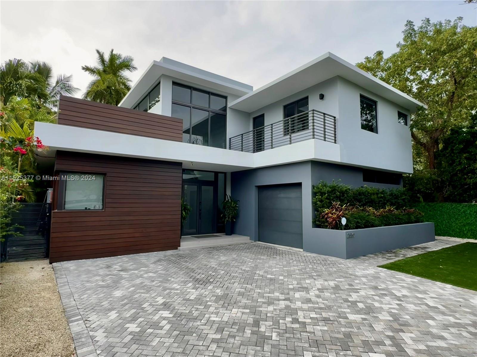 View Miami, FL 33133 house