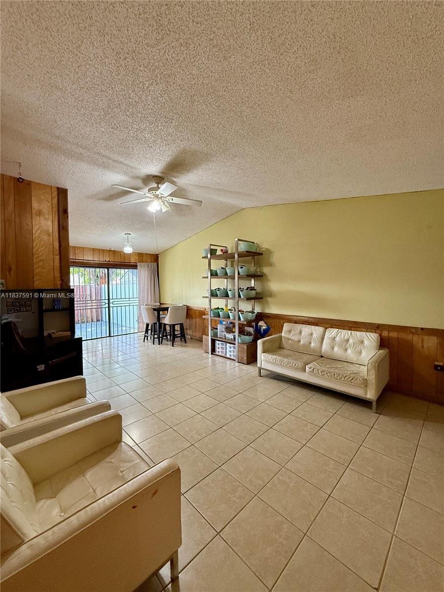 5351 SW 140 Ct 5351