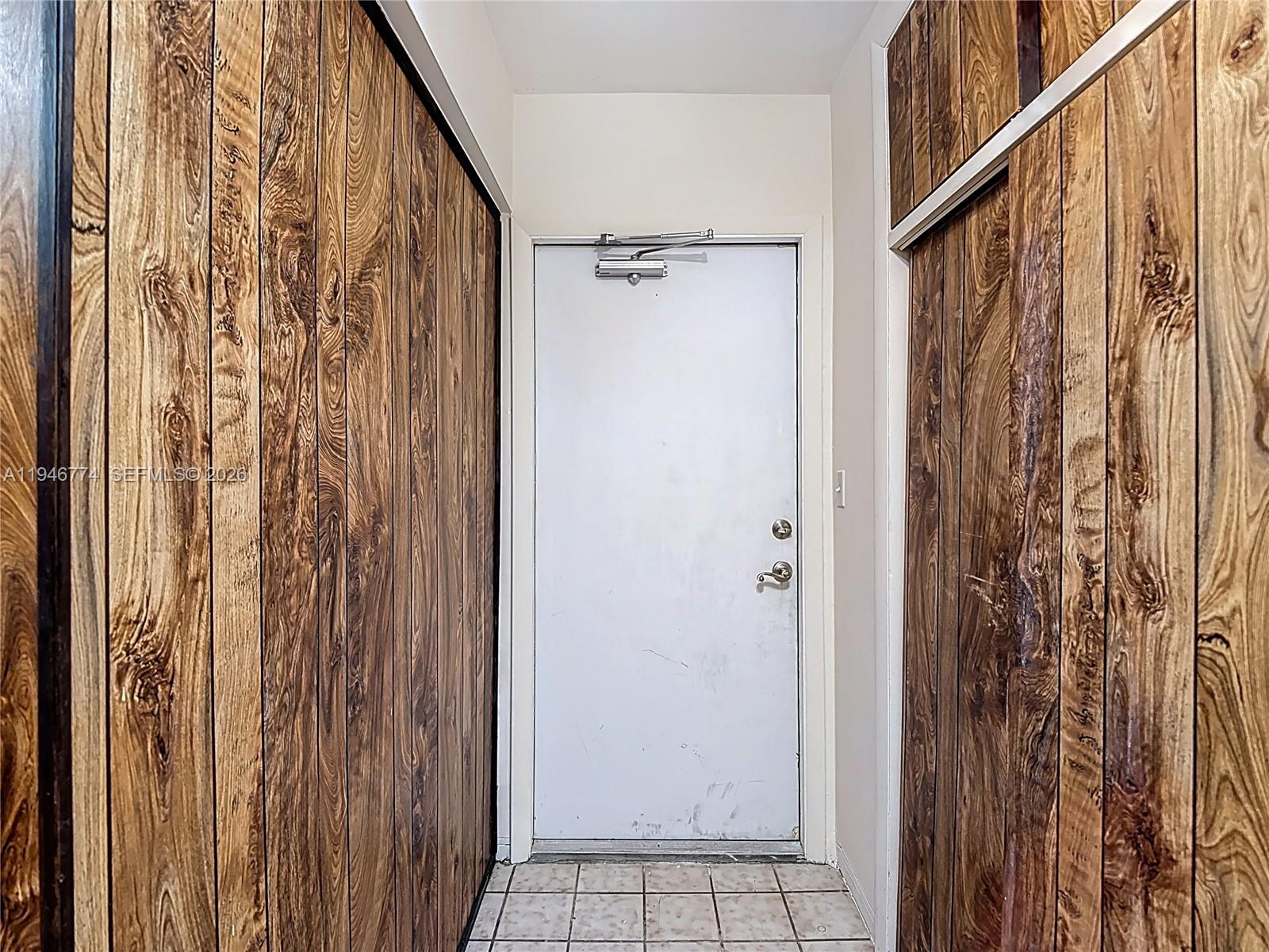 SANTONA CONDO - Residential