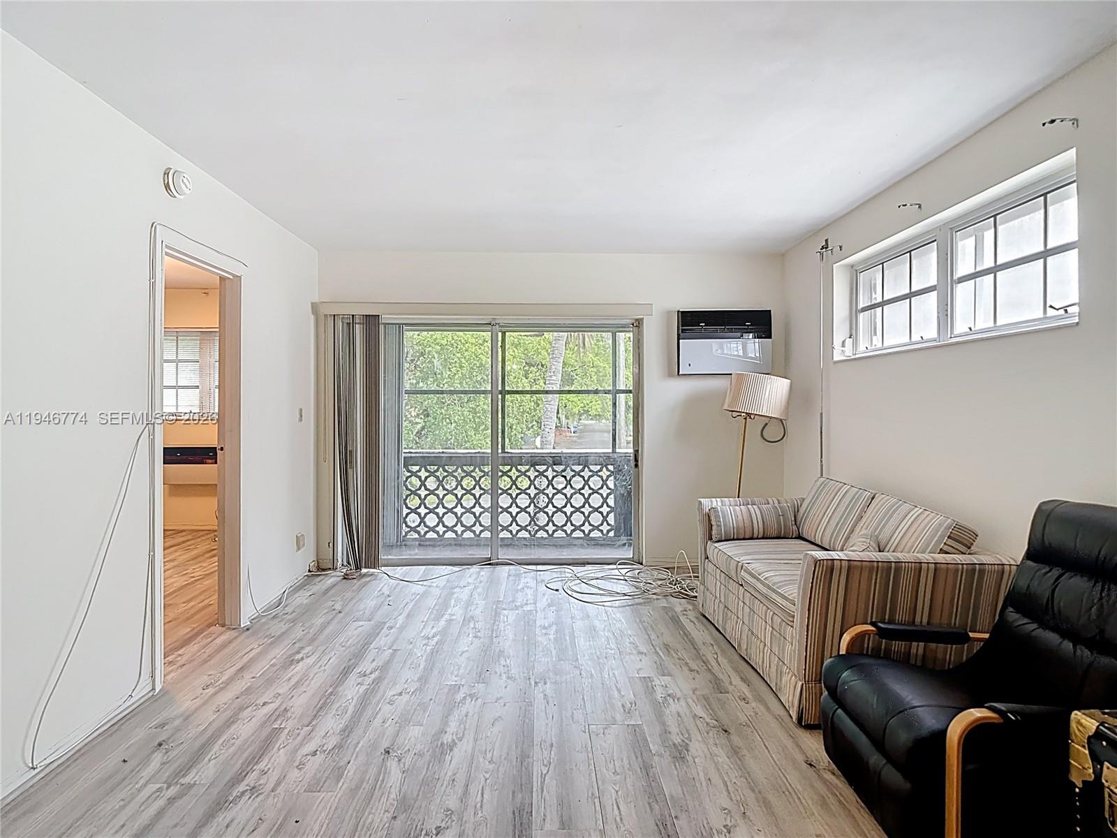 SANTONA CONDO - Residential