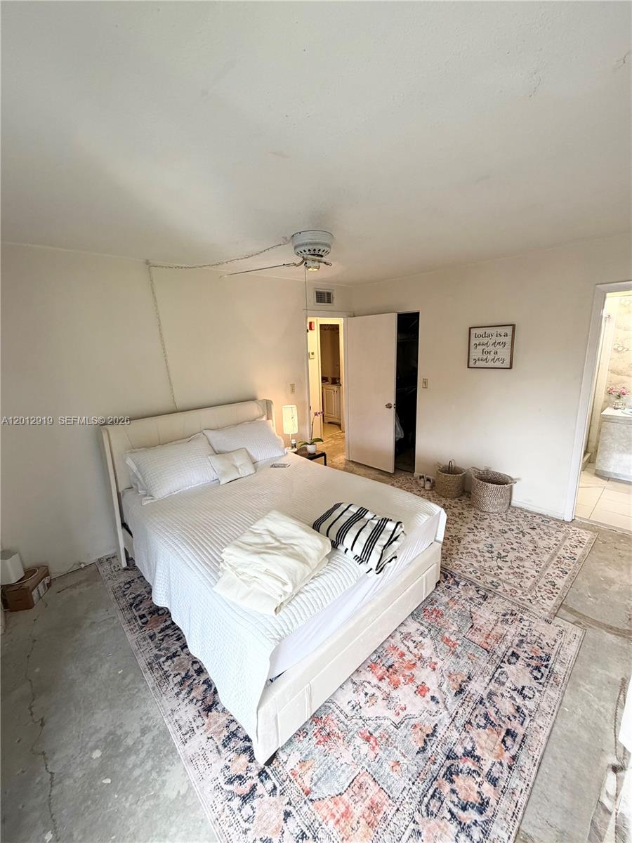 LAUDERDALE OAKS CONDO I - Residential