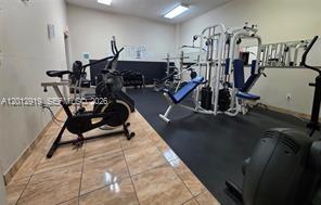 LAUDERDALE OAKS CONDO I - Residential