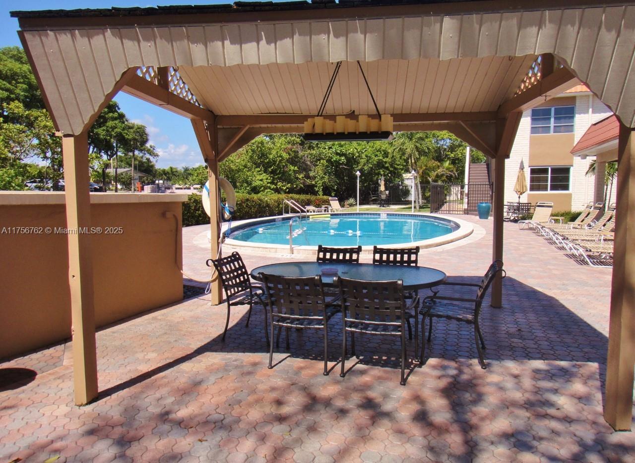 MANOR GROVE VILLAGE ONE I - Residential