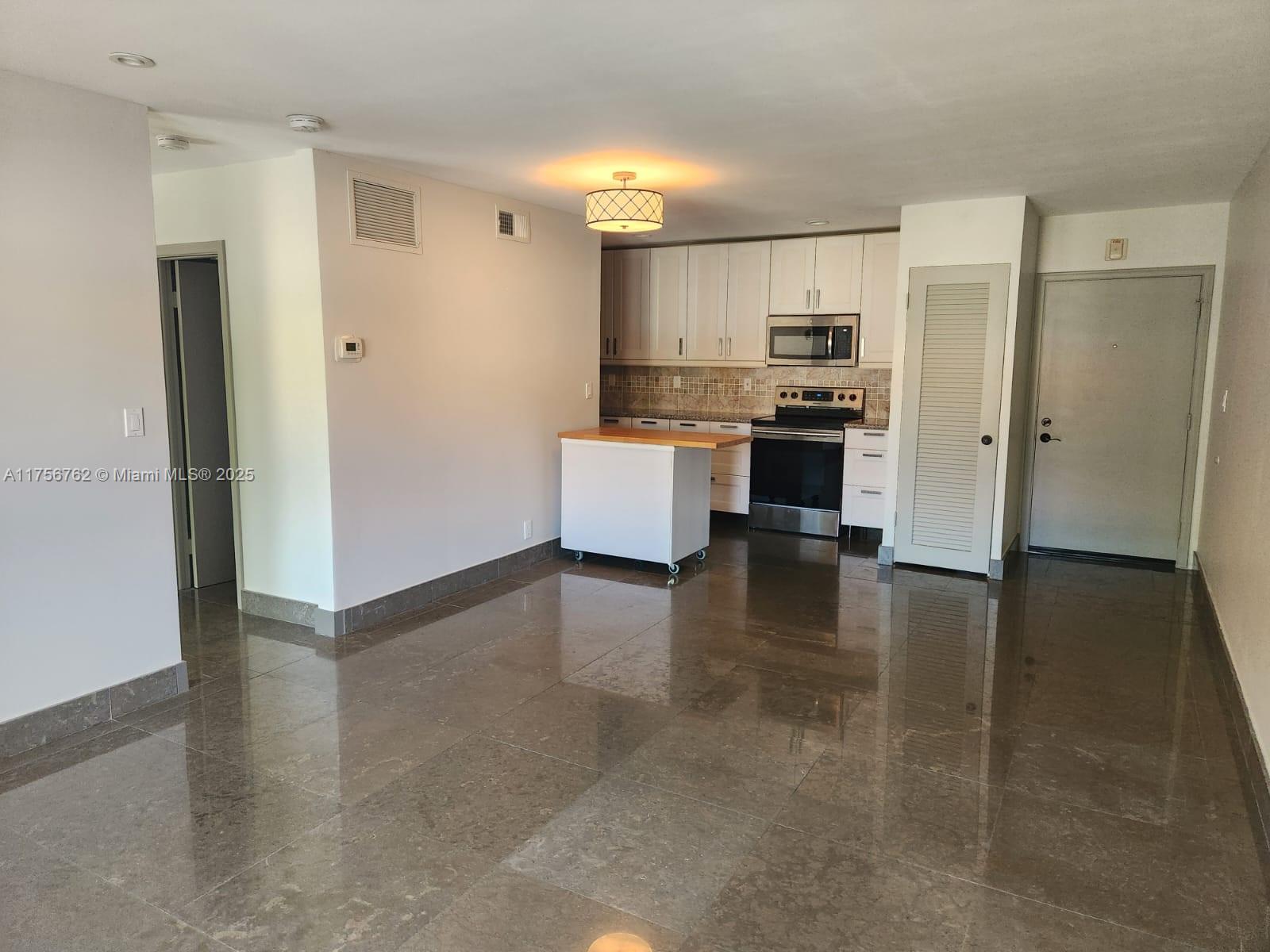 MANOR GROVE VILLAGE ONE I - Residential