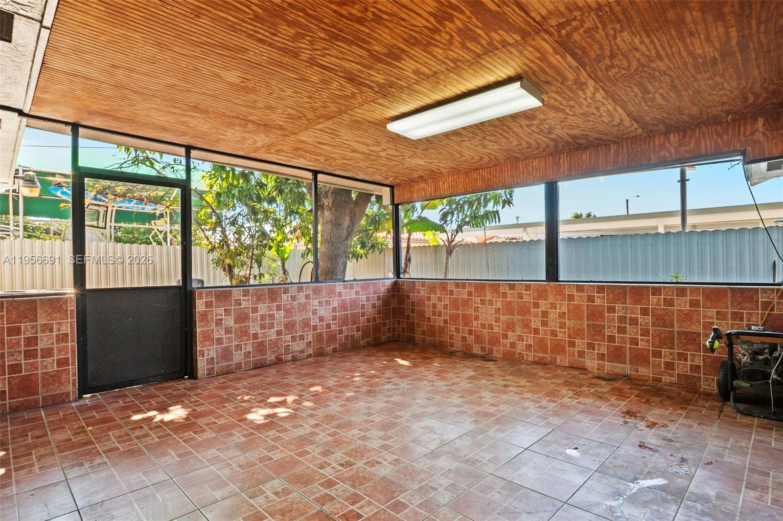 LINDEN GARDENS - Residential