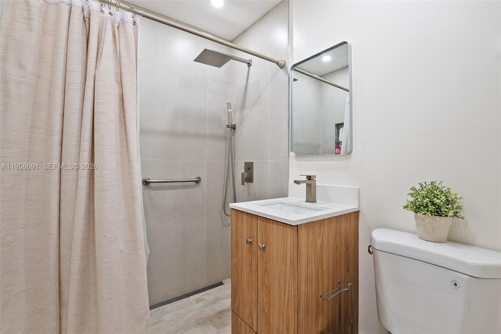 LINDEN GARDENS - Residential