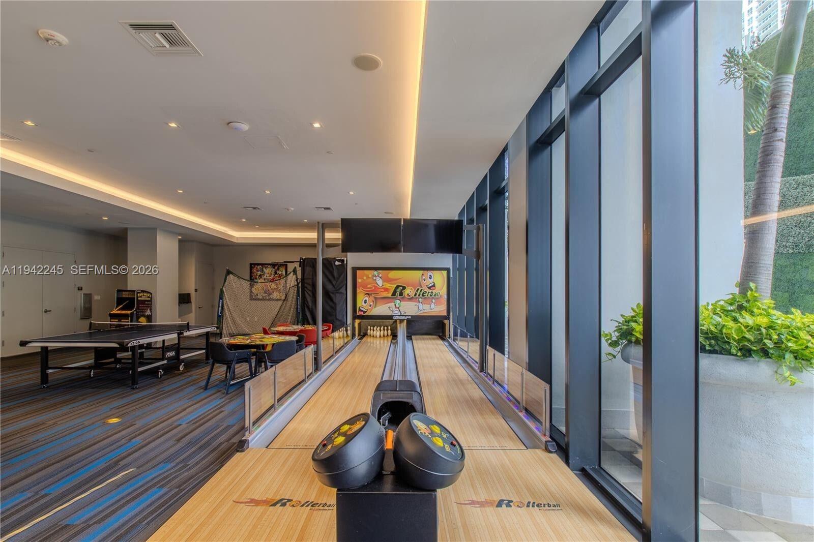 1010 BRICKELL CONDO - Residential Lease