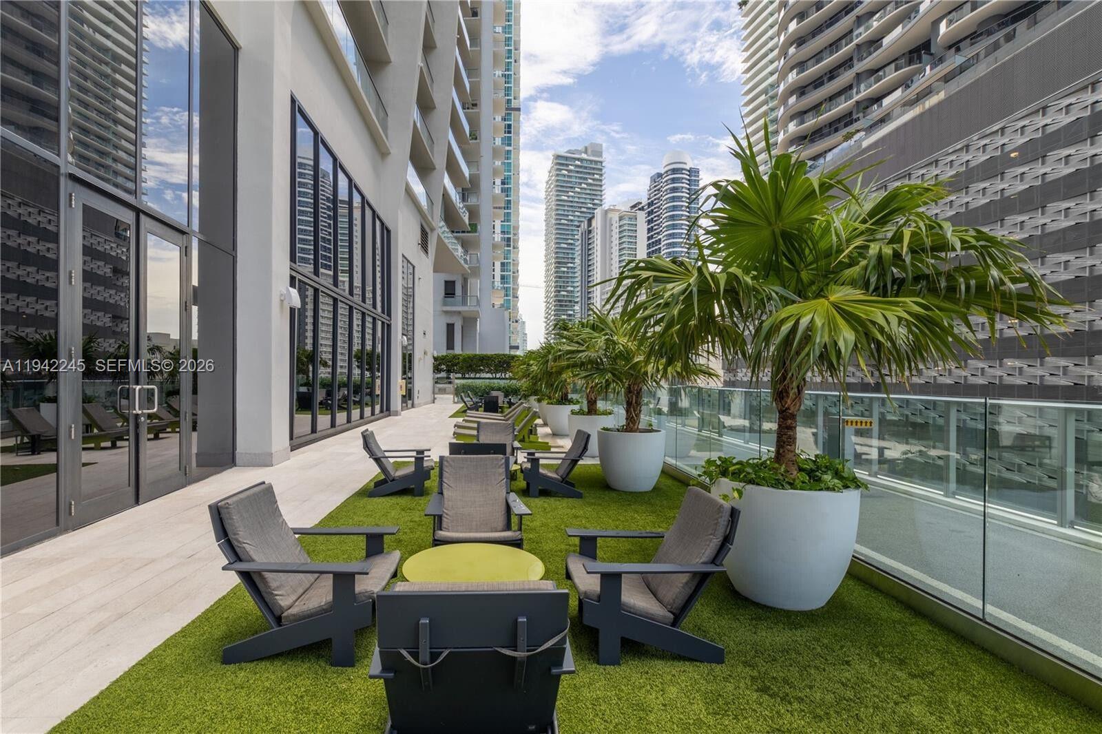 1010 BRICKELL CONDO - Residential Lease