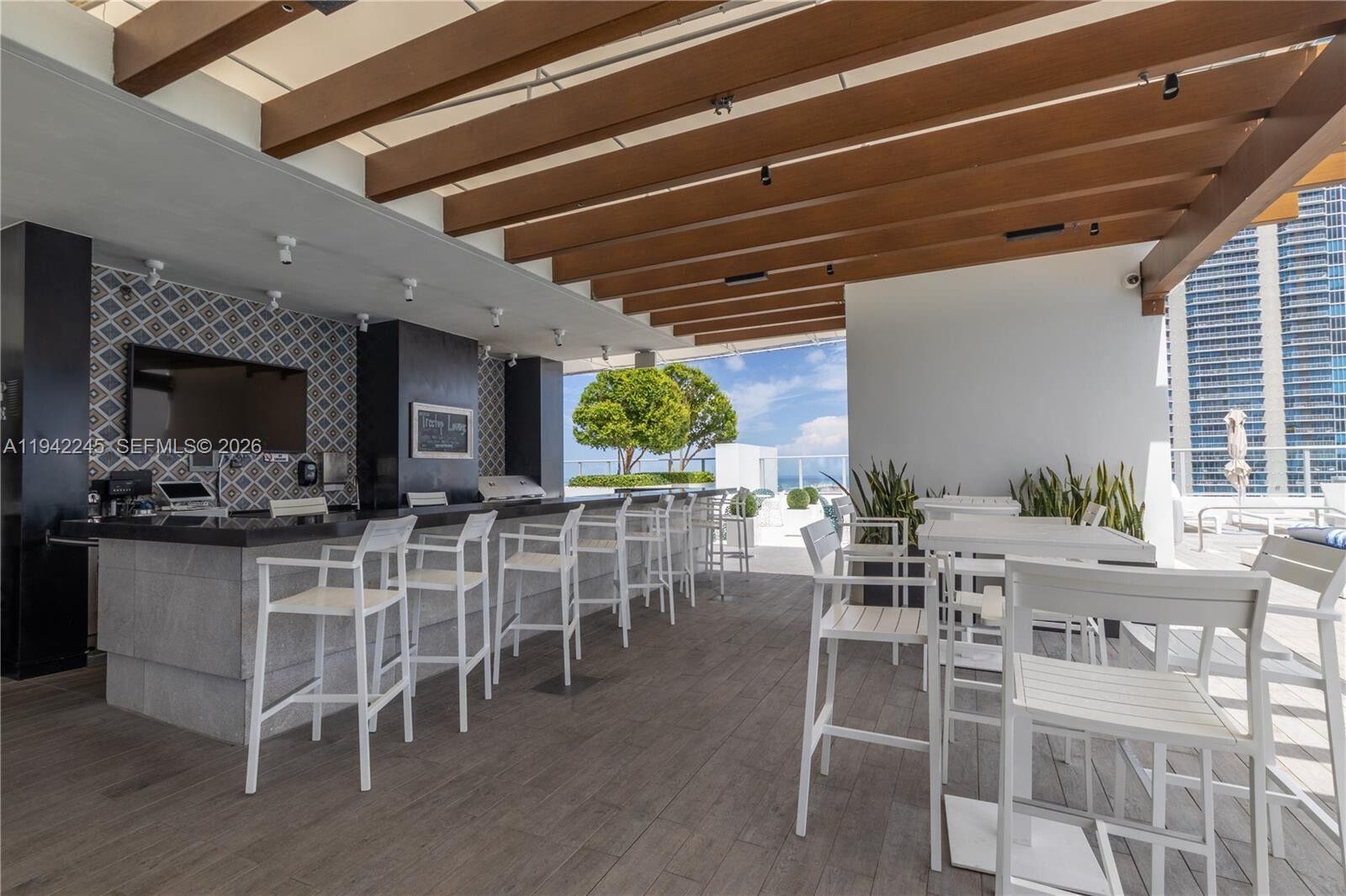 1010 BRICKELL CONDO - Residential Lease