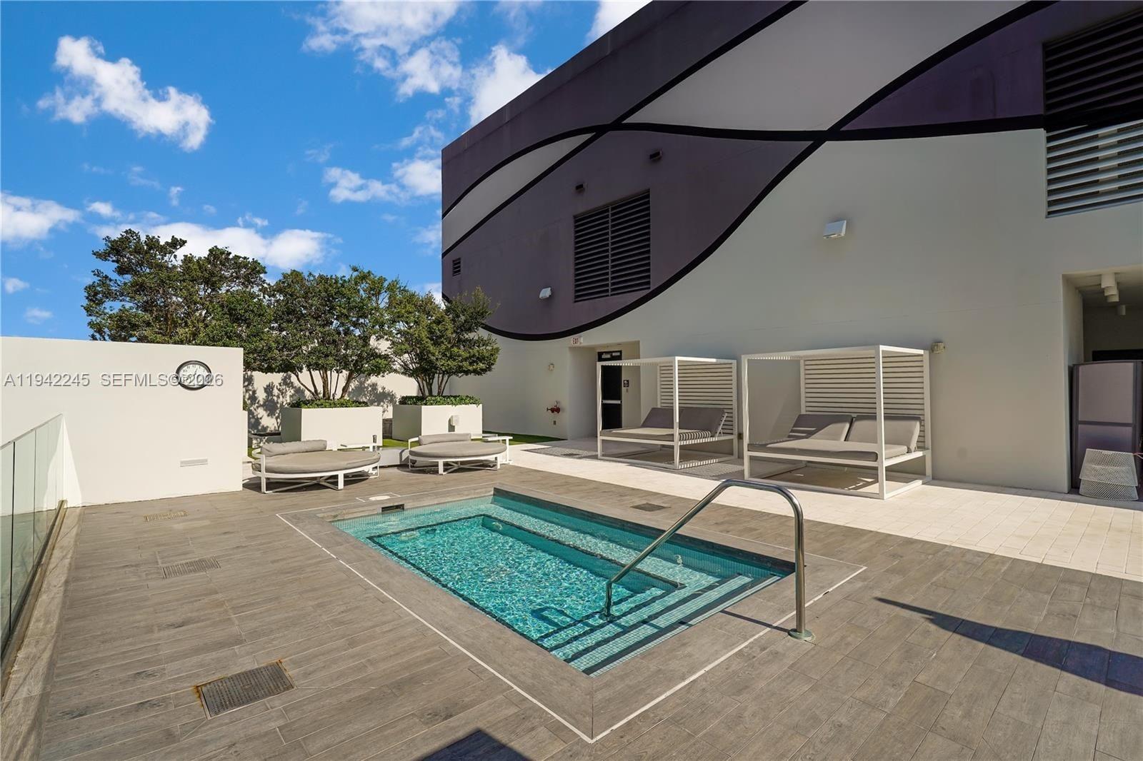 1010 BRICKELL CONDO - Residential Lease