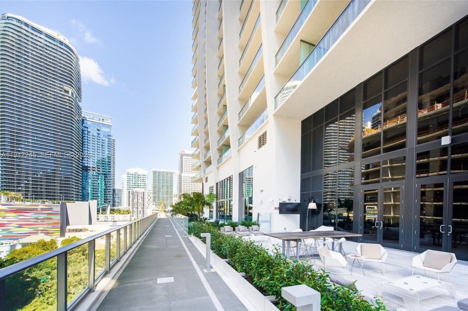 1010 BRICKELL CONDO - Residential Lease