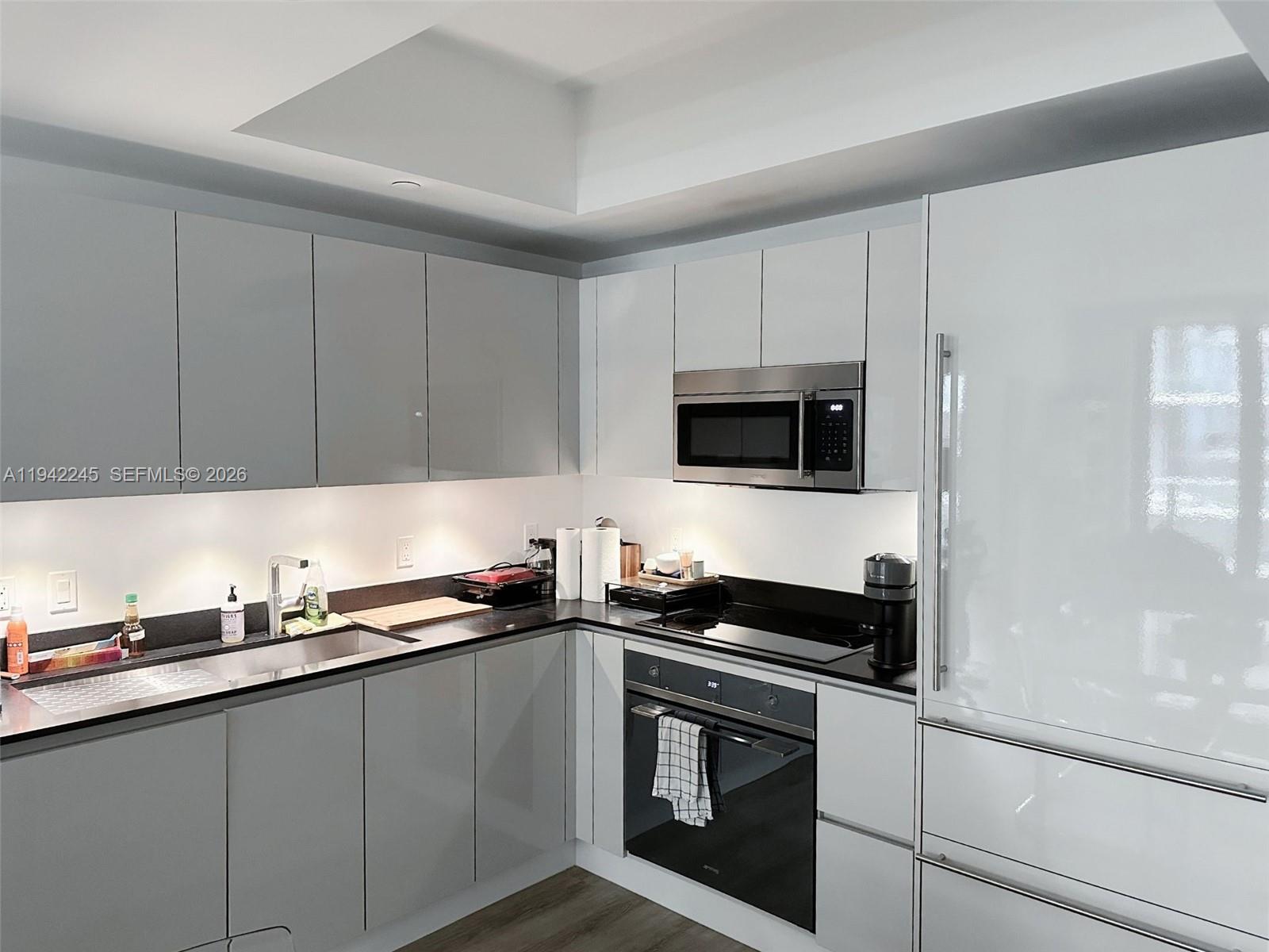 1010 BRICKELL CONDO - Residential Lease