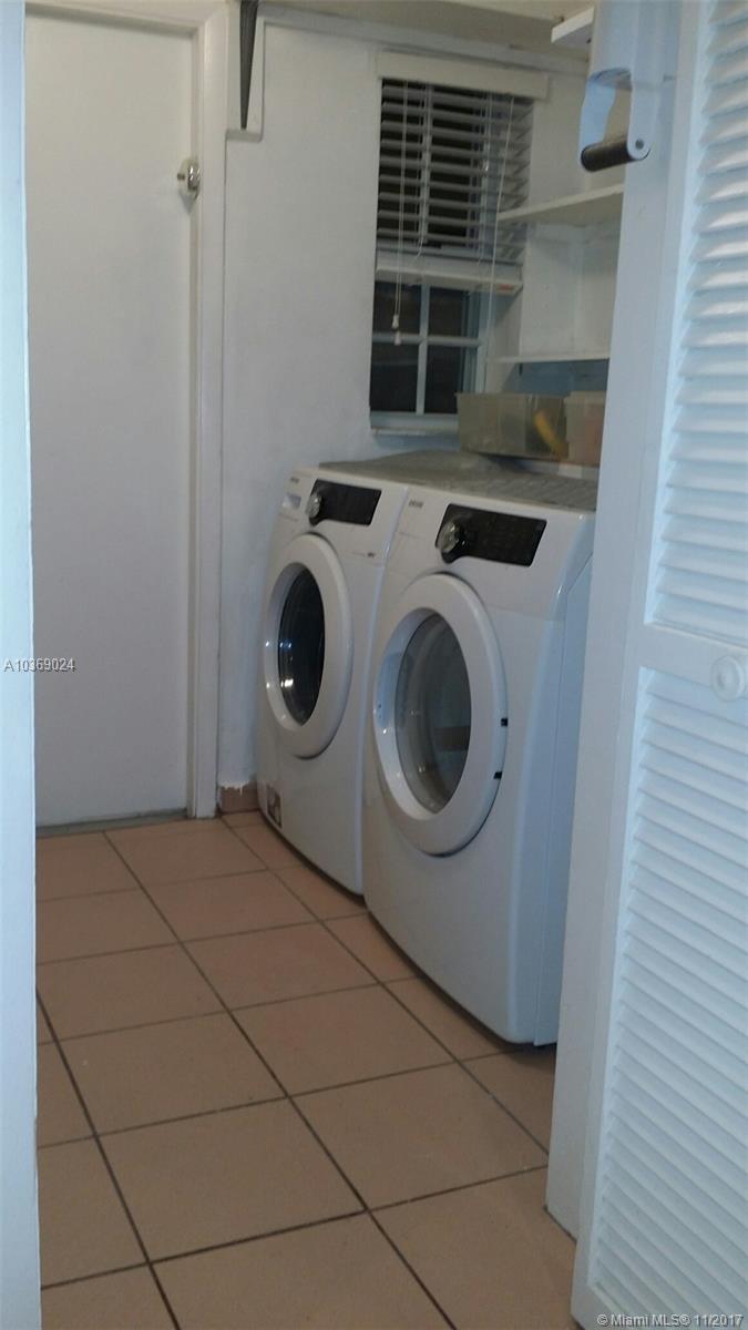 PALM SPRINGS NORTH SEC P - Residential Lease