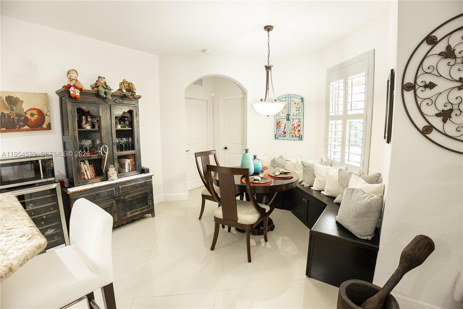 REDLAND REEF - Residential