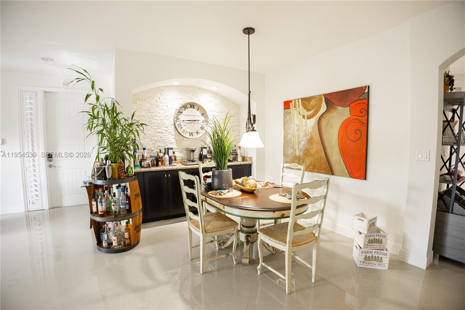 REDLAND REEF - Residential