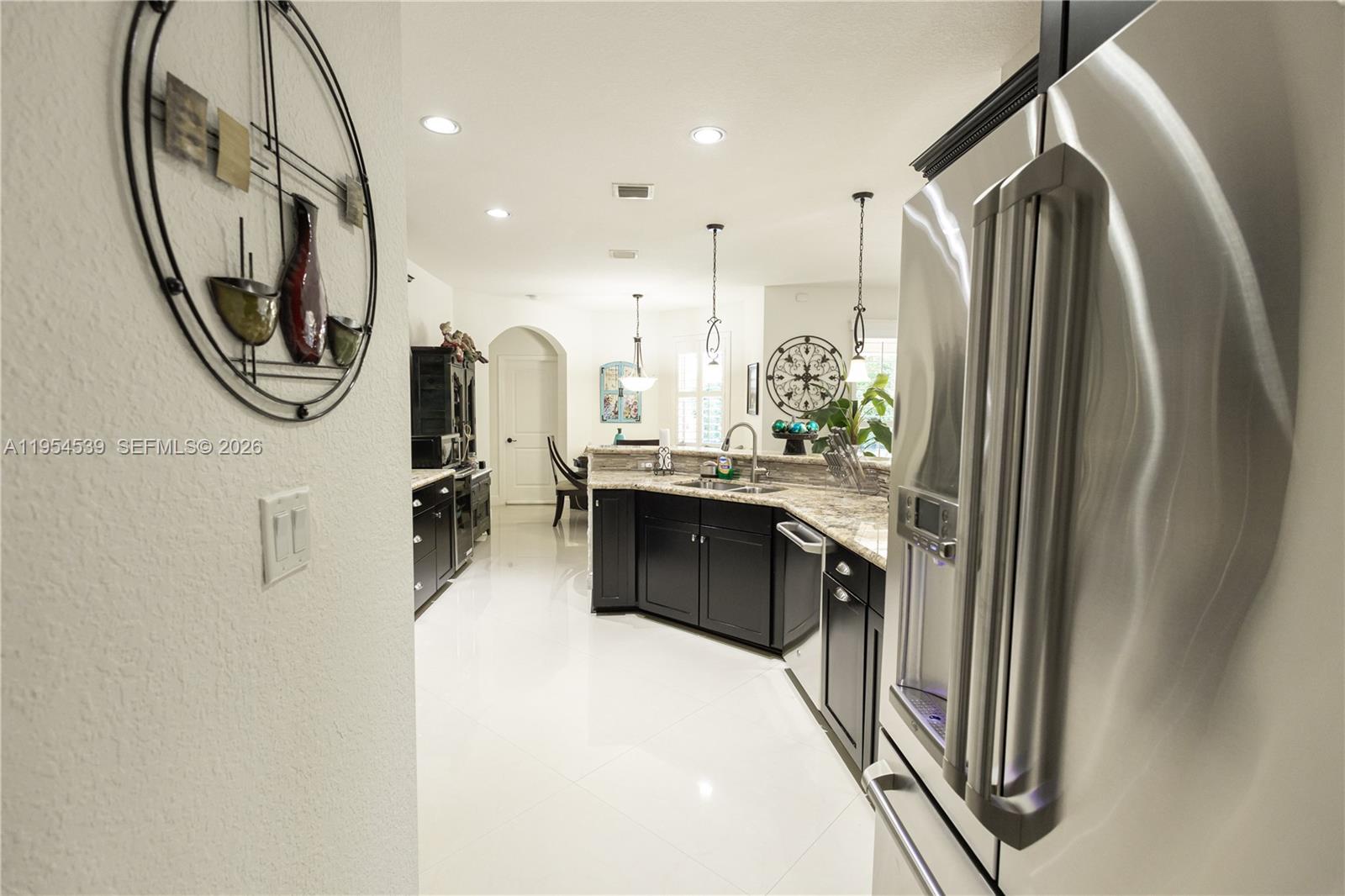 REDLAND REEF - Residential