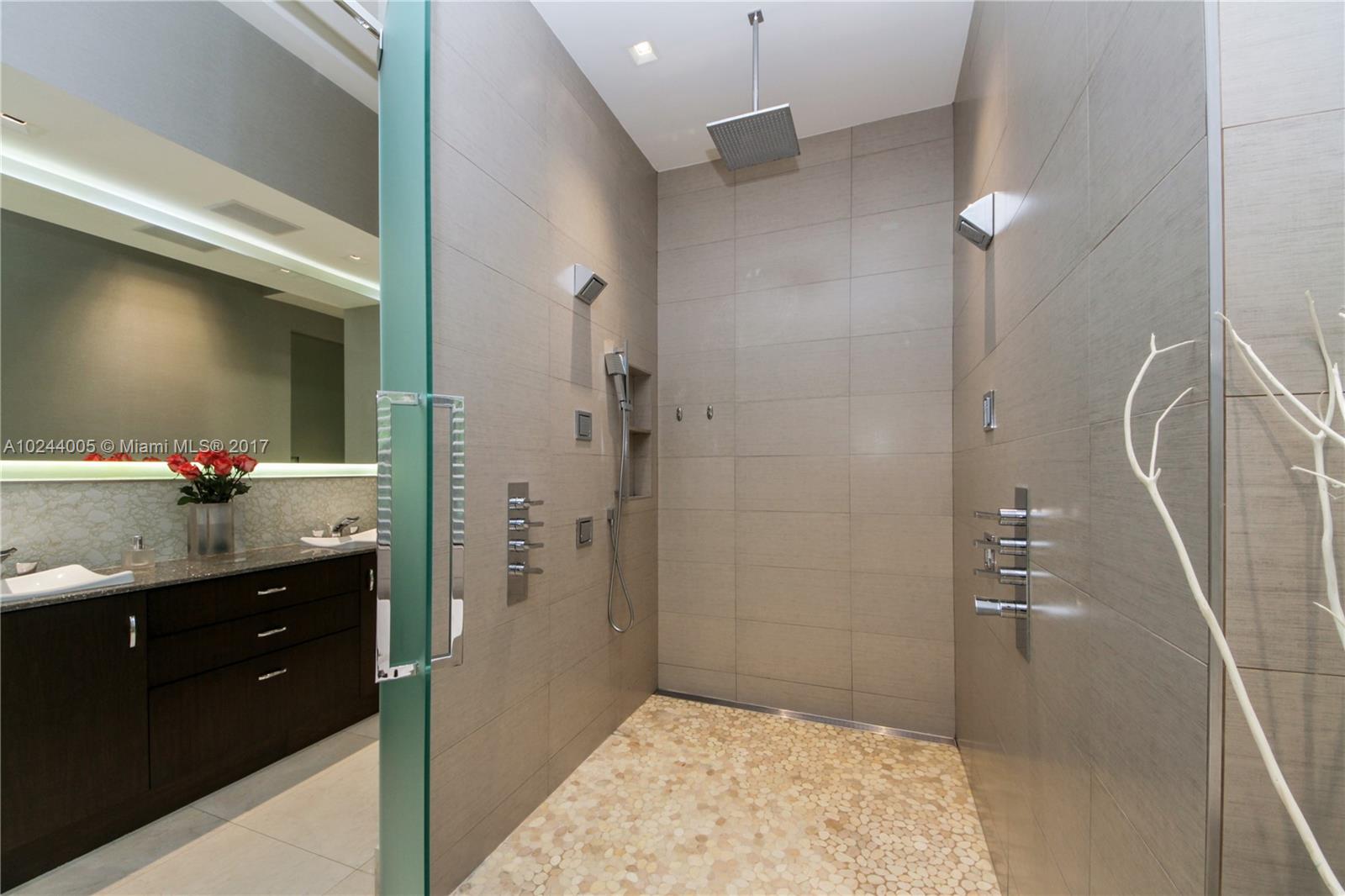 C G Country Club Sec 05 - Residential