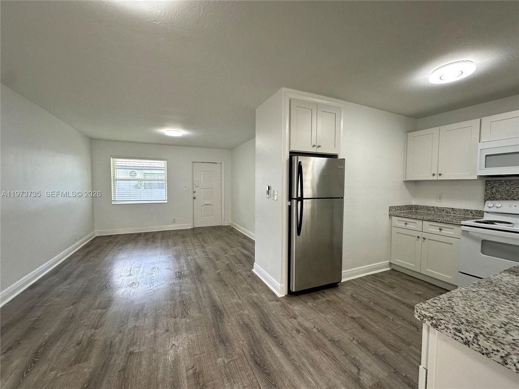 Photo of 2221 Monroe St #10, Hollywood, FL 33020 (MLS # A11973735)