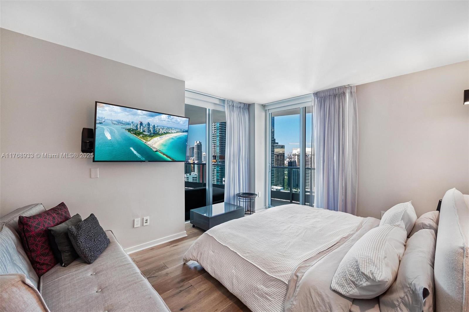 JADE RESIDENCES AT BRICKE - Residential