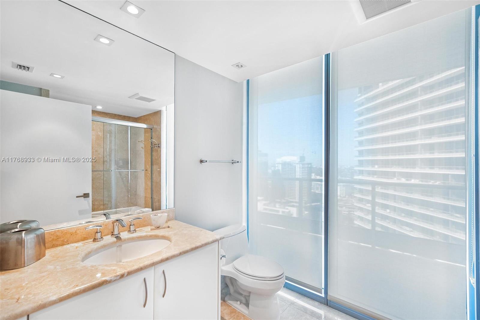 JADE RESIDENCES AT BRICKE - Residential