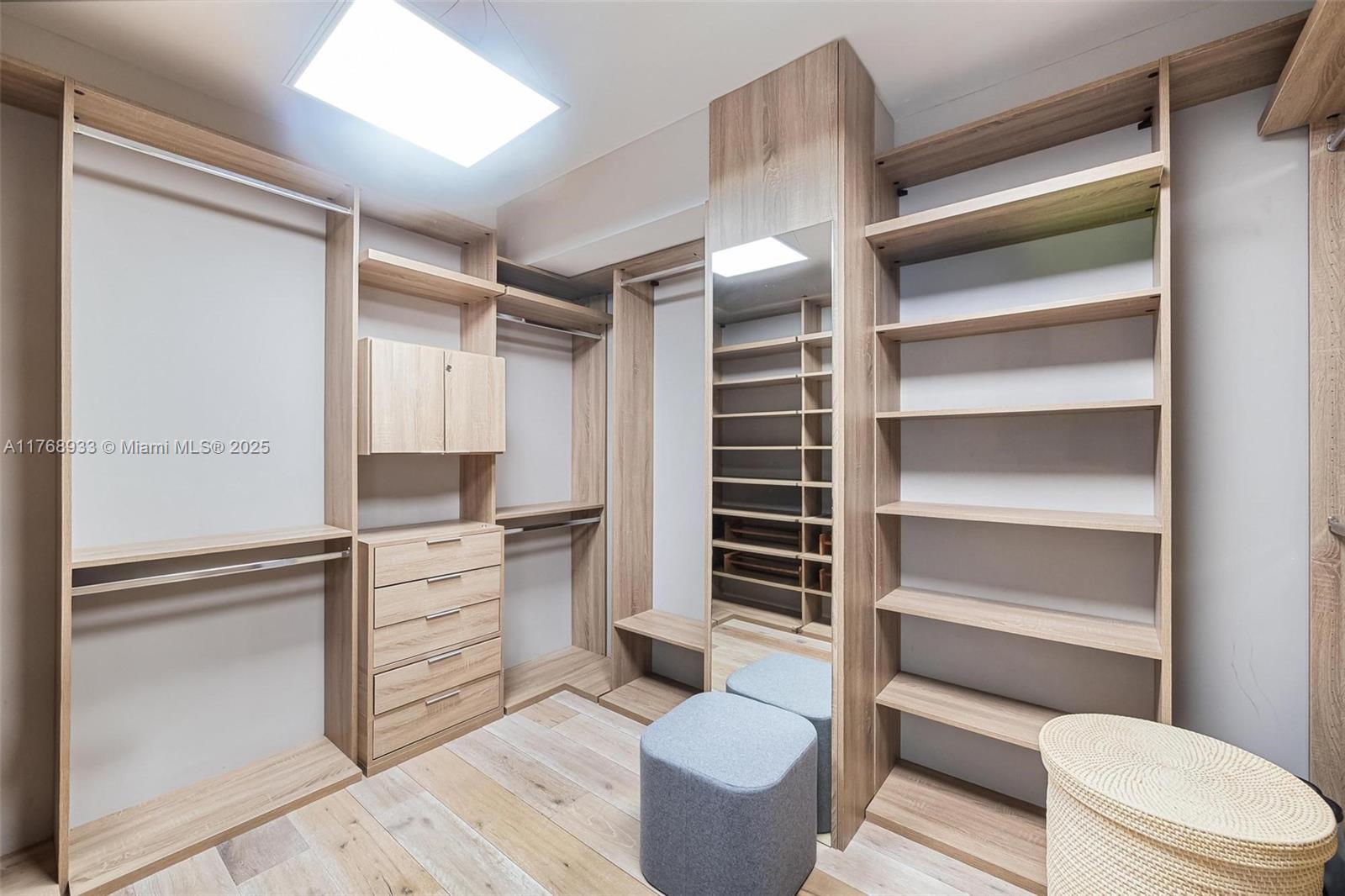 JADE RESIDENCES AT BRICKE - Residential
