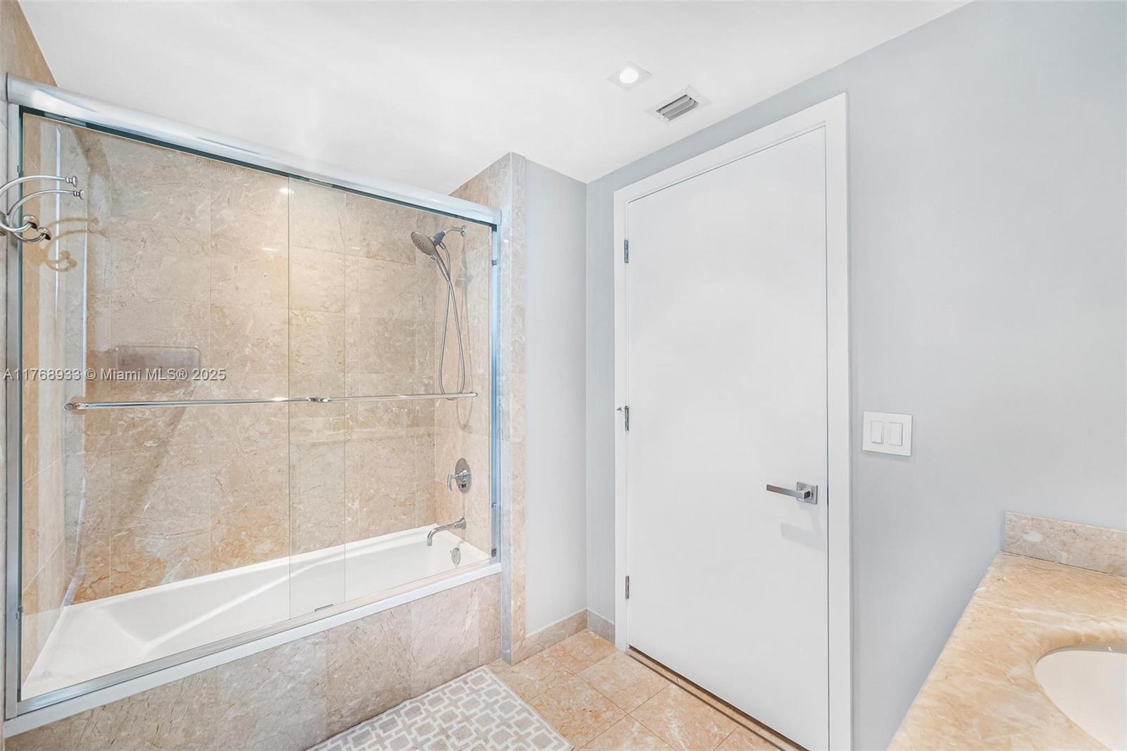 JADE RESIDENCES AT BRICKE - Residential