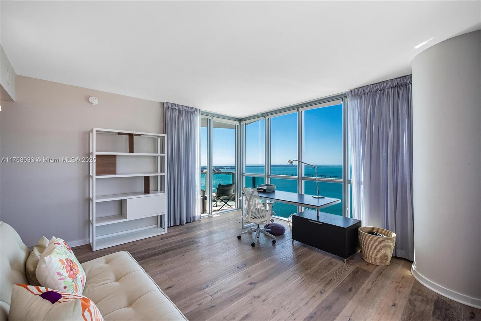 JADE RESIDENCES AT BRICKE - Residential