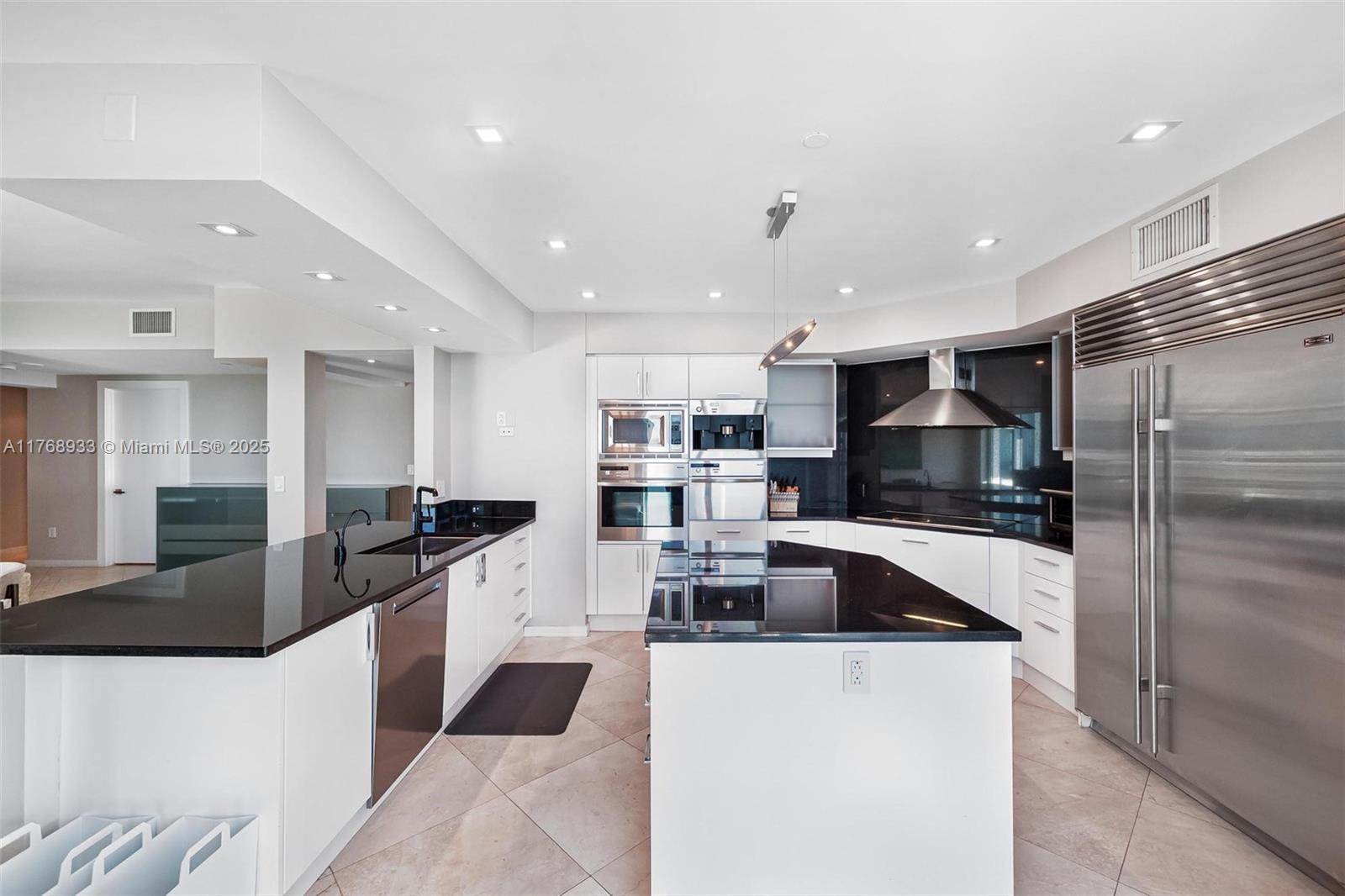 JADE RESIDENCES AT BRICKE - Residential