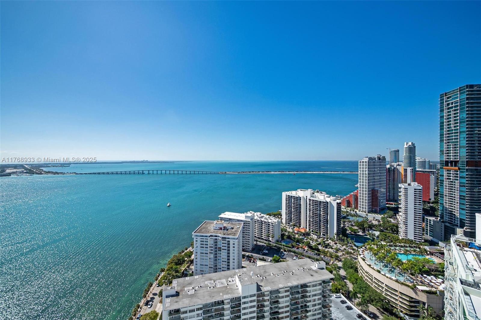 JADE RESIDENCES AT BRICKE - Residential