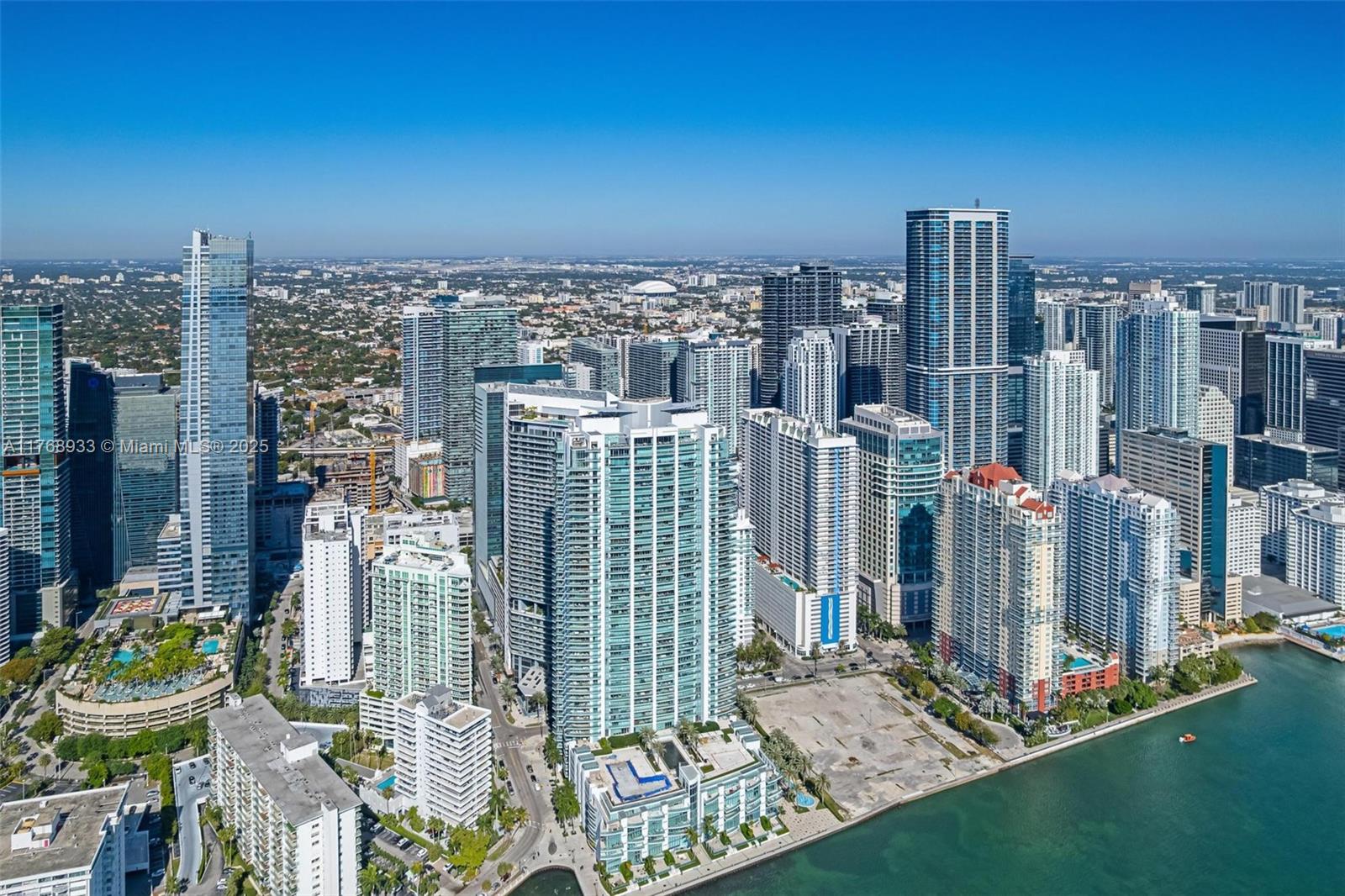 JADE RESIDENCES AT BRICKE - Residential