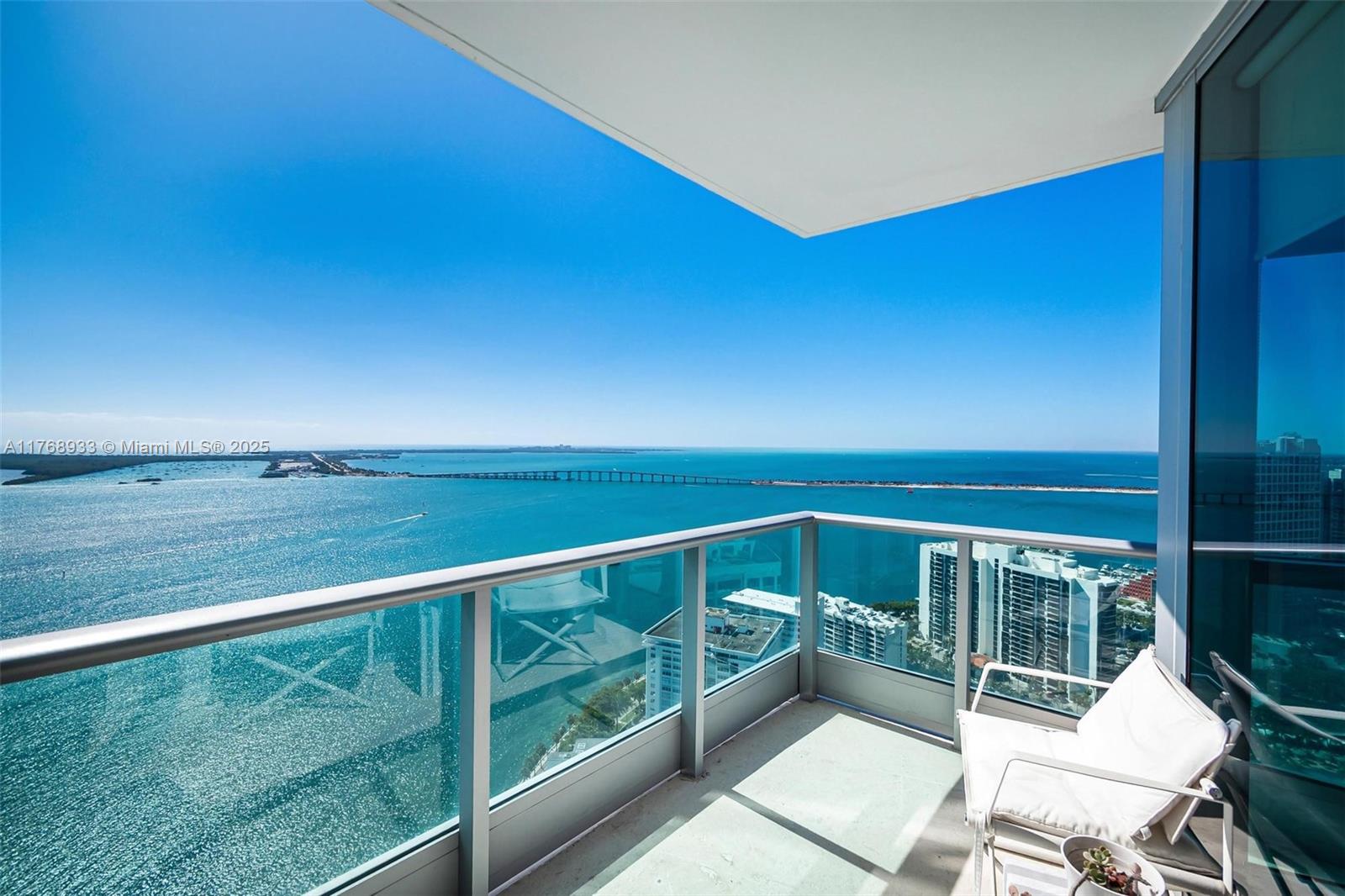 JADE RESIDENCES AT BRICKE - Residential