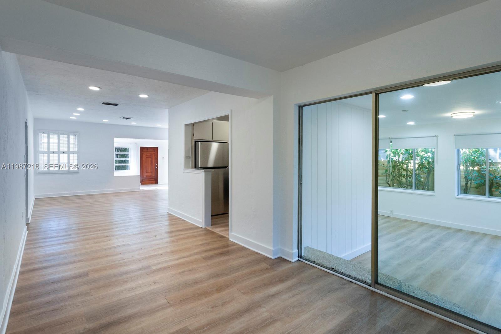 SILVER BLUFF BUSINESS CEN - Residential Lease