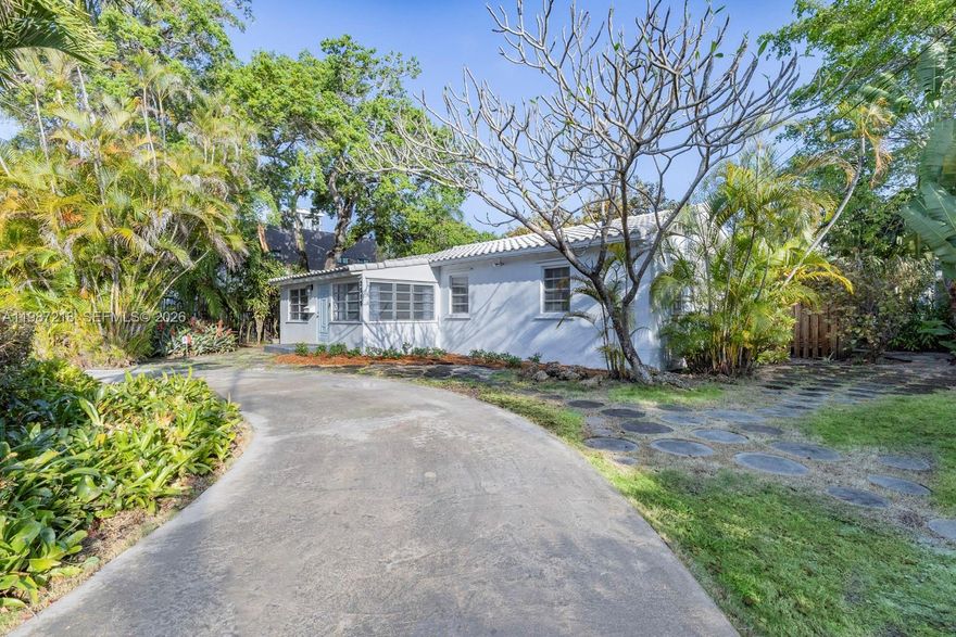 Located in North Coconut Grove, this recently renovated home has 2 bedrooms, 2 full bathrooms, 500 square foot den and private laundry room. Centrally located with easy access to US1 and I95. 

Terms: 
- First Month and Security Deposit 
- Monthly Gardening and Pest Control included