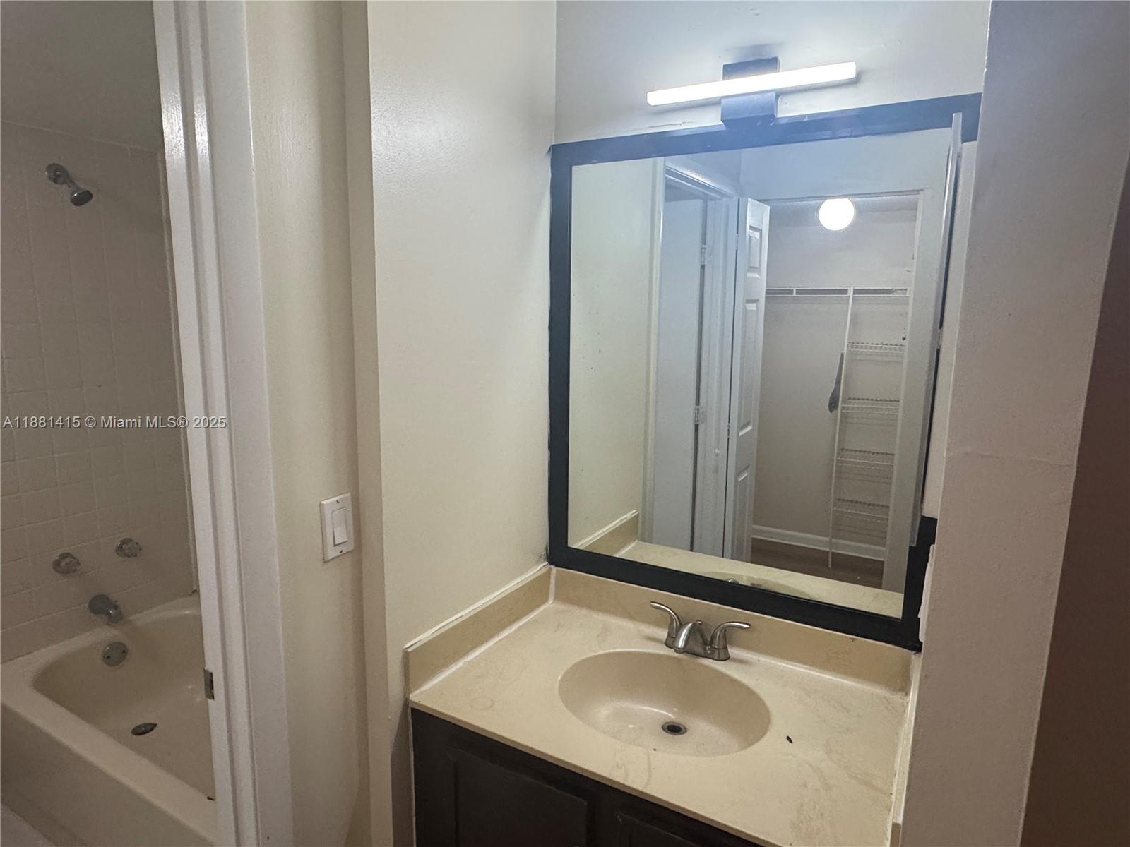 GRAND OASIS CONDO - Residential