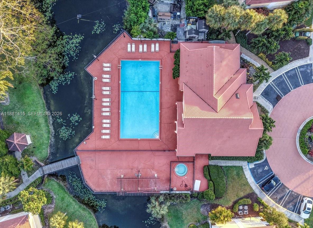 GRAND OASIS CONDO - Residential