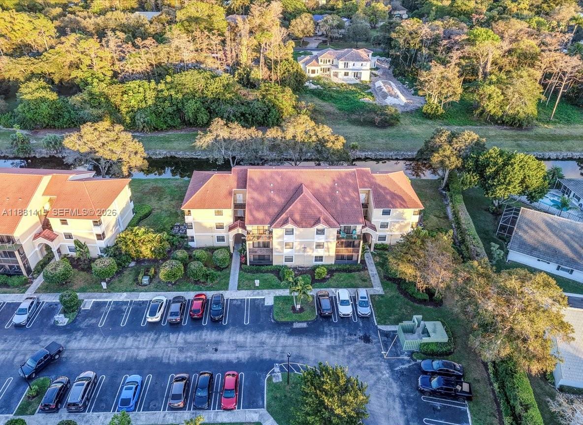 GRAND OASIS CONDO - Residential