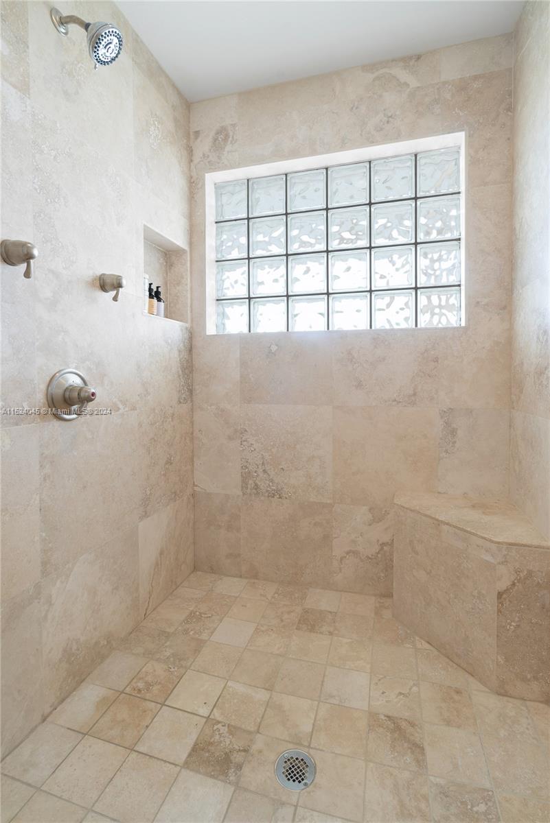 FONTAINE LAKE ESTATES - Residential