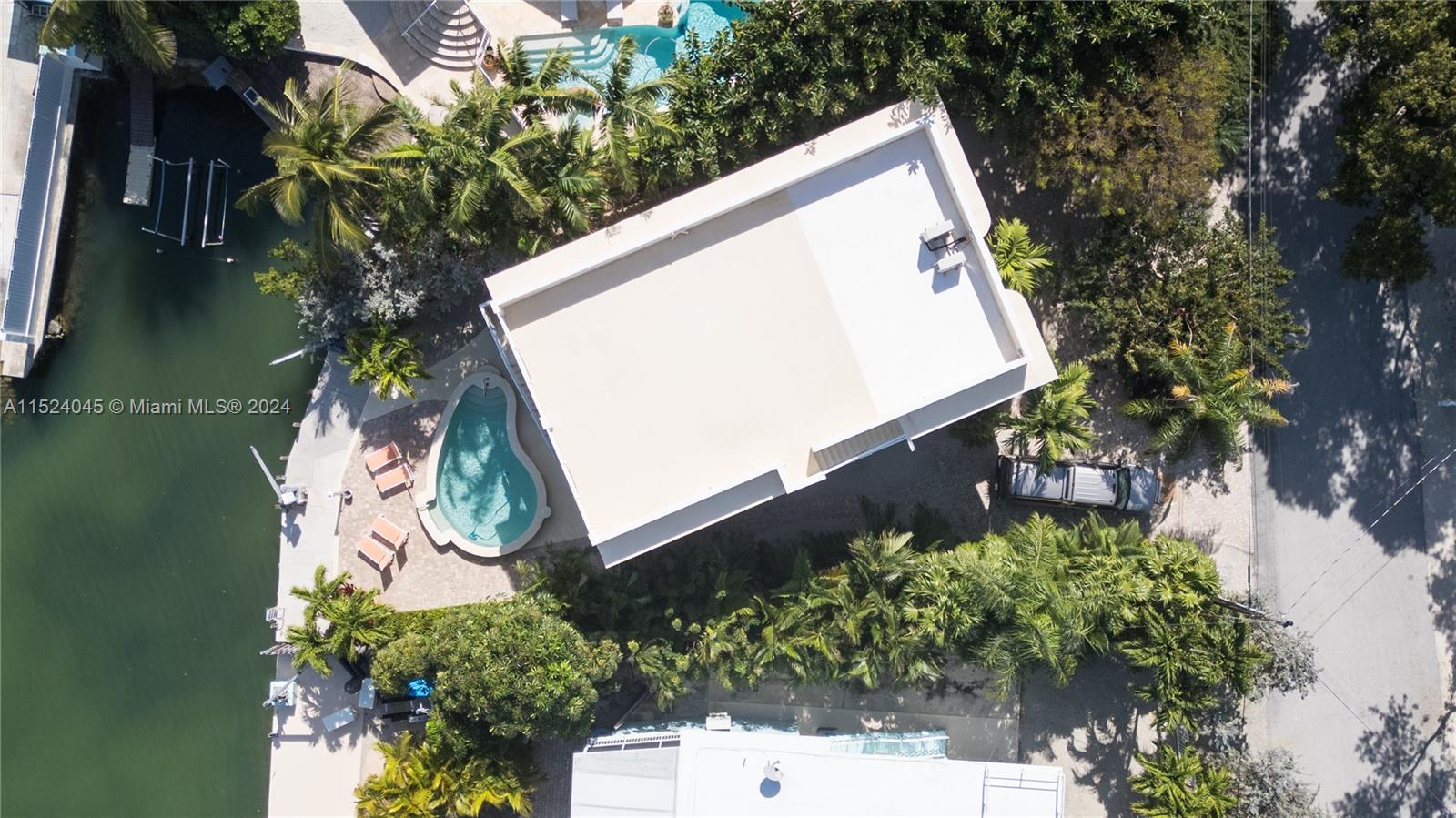 FONTAINE LAKE ESTATES - Residential