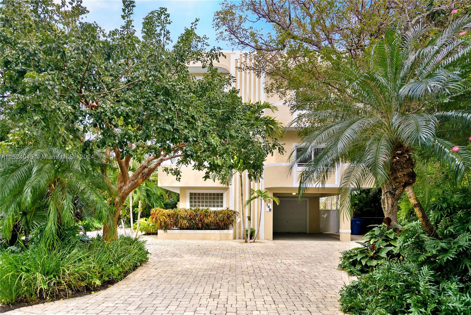 FONTAINE LAKE ESTATES - Residential