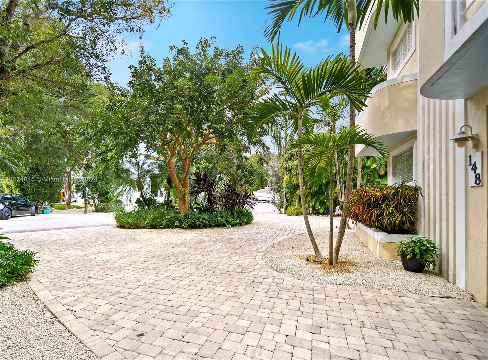 FONTAINE LAKE ESTATES - Residential