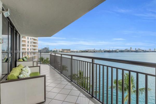 BRICKELL KEY II CONDO - Residential
