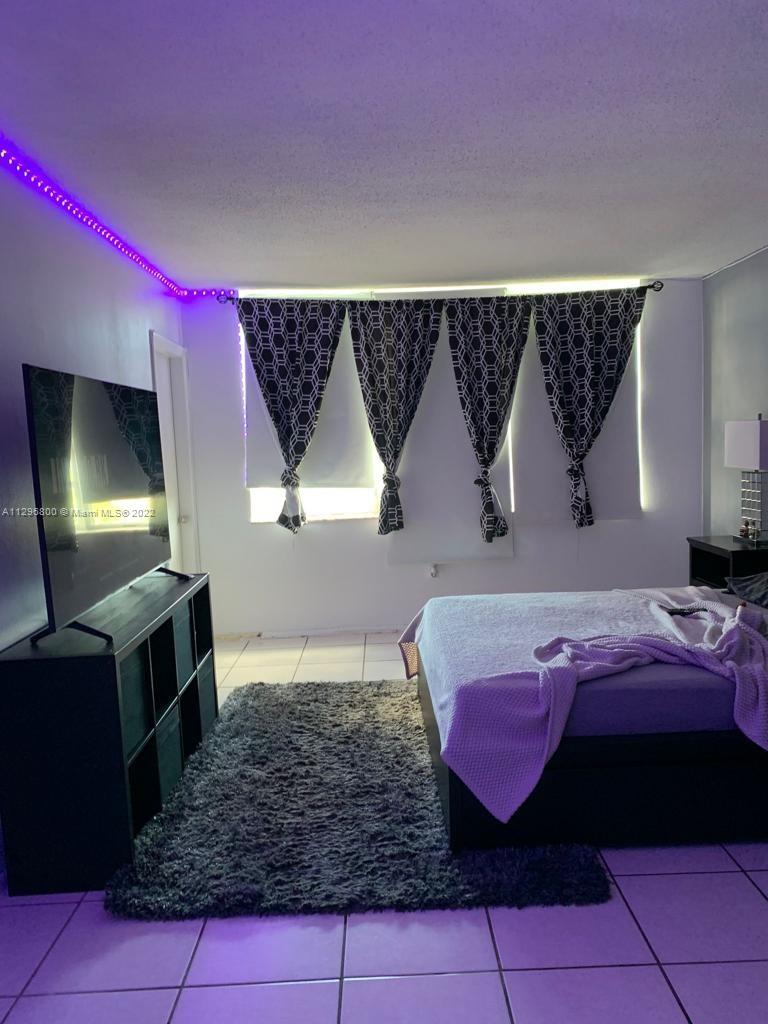 JADE WINDS GROUP - - Residential Lease