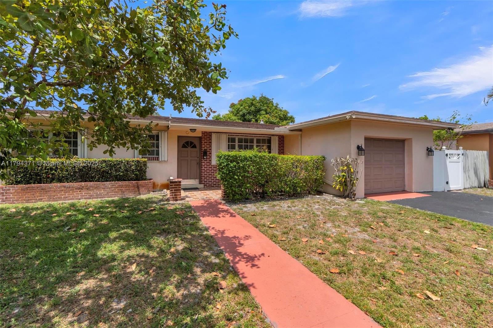 700 NW 76th Ave