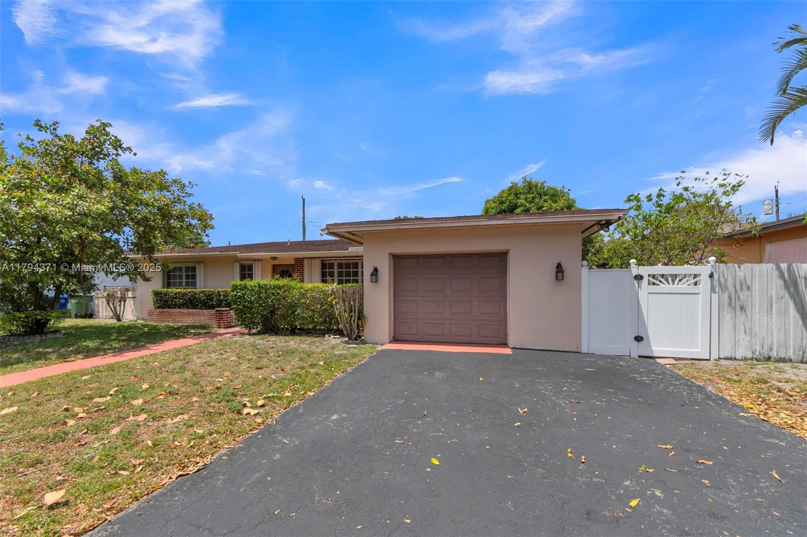 700 NW 76th Ave